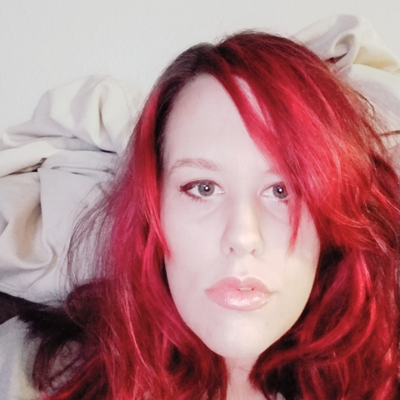 Meet your Posher, Jessica - Picture 6 of 9